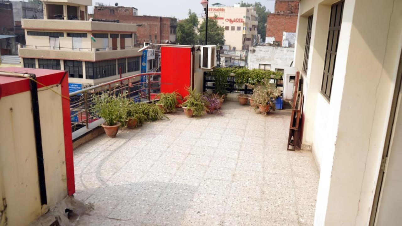 Hotel Atithi Niwas Prayagraj Exterior photo