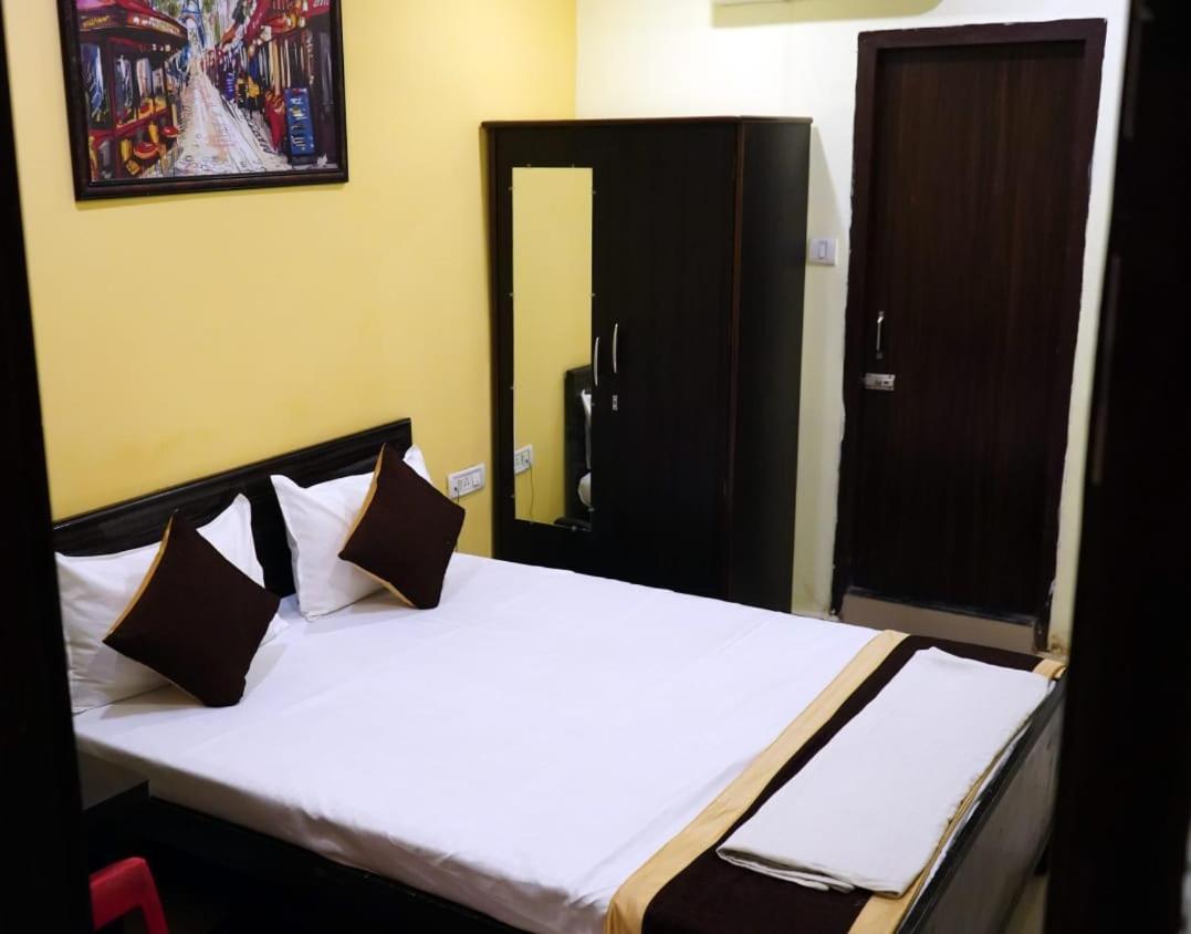 Hotel Atithi Niwas Prayagraj Exterior photo